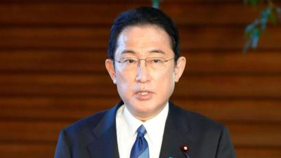Bild: Sadayuki Goto/Kyodo News/dpa
Hilfsgüter über Polen: Japans Premierminister Fumio Kishida hat der Ukraine seine Hilfe zugesagt.