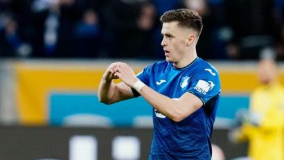 Bild: Uwe Anspach/dpa
Hoffenheims Torschütze Christoph Baumgartner jubelt über das Tor zum 1:1; wenig später erzielt er den Siegtreffer.