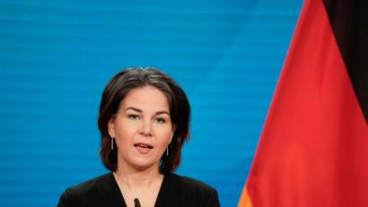 Bild: Markus Schreiber/POOL AP/dpa
Bundesaußenministerin Annalena Baerbock: „Wir werden weitere Maßnahmen ergreifen, die gezielt in das Machtzentrum Putins treffen“.
