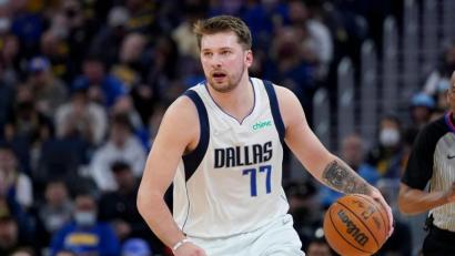 Bild: Jeff Chiu/AP/dpa
Luka Doncic, Guard der Dallas Mavericks, in Aktion.