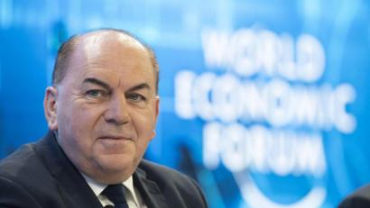 Bild: Gian Ehrenzeller/KEYSTONE/dpa
„Ich werde sicherlich neben mehr Freizeit auch noch was Neues beginnen, was spannend ist, was mich motiviert“: Axel A. Weber.