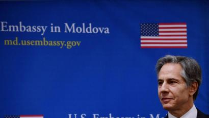 Bild: Olivier Douliery/POOL AFP/AP/dpa
US-Außenminister Antony Blinken erwägt einen Importstopp für Öl aus Russland.