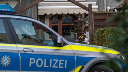 Archivbild: Armin Weigel/dpa
Nach einem Besuch in einem Lokal in Weiden starb ein Mann an einer Vergiftung mit flüssigem Ecstasy-Wirkstoff gestorben.