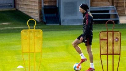 Bild: Peter Kneffel/dpa/Archivbild
Leon Goretzka läuft über den Trainingsplatz.