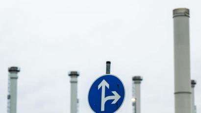 Bild: Mohssen Assanimoghaddam/dpa
Die Anlage des Erdgasspeichers (Astora GmbH) im niedersächsischen Rehden - es handelt sich dabei um den größten Speicher in Westeuropa.