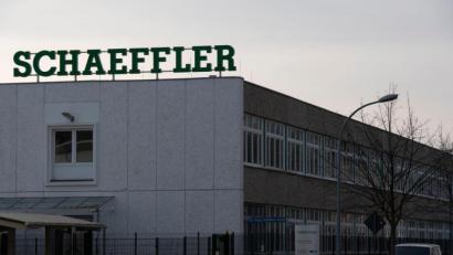 Bild: Paul Zinken/dpa
Für das vergangene Jahr berichtete Schaeffler über deutliche Zuwächse bei Umsatz und Ergebnis.