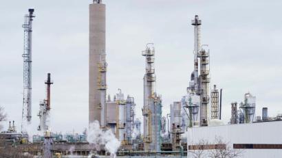 Bild: Uwe Anspach/dpa
Chemiebetriebe in Ludwigshafen am Rhein.