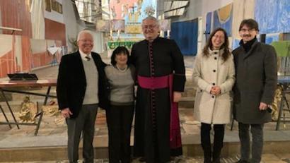 Bild: Günter Jehl/exb 
Die Mitwirkenden der geistlichen Andacht waren Vadim Vasilkov, Ludmila Portnova, Monsignore Thomas Schmid sowie Stefanie und Günter Jehl (von links).