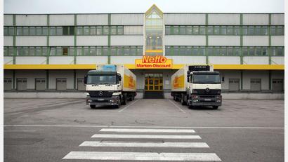 Bild: Götz
Pfandkisten im Wert von 80.000 Euro wollten der Angeklagte und sein Komplize aus dem Zentrallager von Netto in Ponholz stehlen.