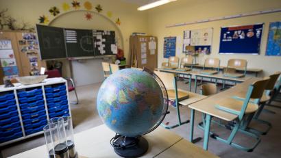 Bild: Christian Charisius/dpa
Für die geflüchteten Kinder aus der Ukraine will das Kultusministerium Deutsch-Lernklassen und Zusatzkurse einrichten sowie zusätzliches Personal einstellen.