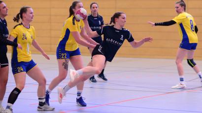 Bild: ham
Verena Luley (beim Torwurf) traf zwei Mal für die HSG gegen den MTV Paffenhofen.