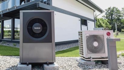 Symbolbild: Daniel Maurer/dpa
Wärmepumpen sind in privaten Neubauten der neue Heizungsstandard. Für Altbauen sind sie aber noch nicht immer das Richtige.