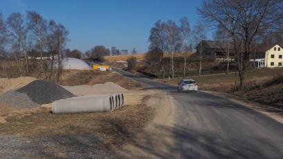 Bild: ws
Am Montag soll der Ausbau der Gemeindeverbindungsstraße von Stein aus starten.
