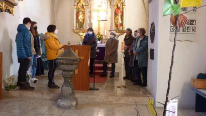 Bild: Evang.-Luth. Kirchengemeinde Eschenbach mit Hirschbach/exb
Mit guten Wünschen und Erinnerungsgaben verabschiedet die evangelische Kirchengemeinde Eschenbach die Schwestern des St.-Johannis-Konvents vor ihrem Umzug nach Hersbruck.
