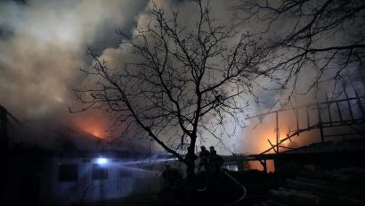 Bild: Wolfgang Steinbacher
In einem landwirtschaftlichen Anwesen in Seiboldsricht bei Vilseck war am Freitag aus noch ungeklärter Ursache ein Großbrand ausgebrochen.