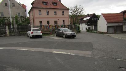 Archivbild: sck
Die Fortsetzung der Ortssanierung in Kürmreuth wird auch den Dorfplatz verändern.