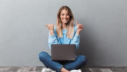 Bild: Vadym Drobot/stock.adobe.com
Viele Unternehmen setzen auf Online-Bewerbungen. LEO gibt Tipps für die Bewerbungsmappe.