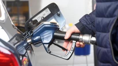 Bild: Gabi Schönberger
Beim Tanken wird dieser Tage so manchem schwindelig. Viele Fragen sich, ob sich die Fahrt nach Tschechien lohnt.