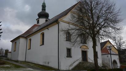 Archivbild: jr
In der Pfarrgemeinde Leonberg (im Bild die Pfarrkirche St. Leonhard) lag die Beteiligung bei der Pfarrgemeinderatswahl bei knapp 57 Prozent.