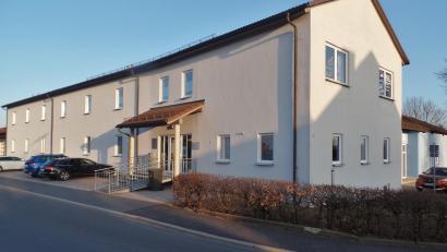 Bild: br
Als größter Ausgabenposten im Vermögenshaushalt 2022 der Gemeinde Neusorg schlägt die energetische Sanierung des Ärztehauses mit 825 000 Euro zu Buche.