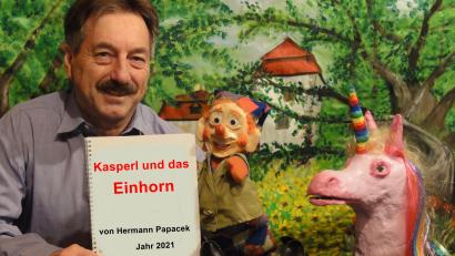 Bild: pap/exb
Puppenspieler Hermann ist mit dem Stück vom "Einhorn" ein neues, spannendes Aberteuer gelungen.