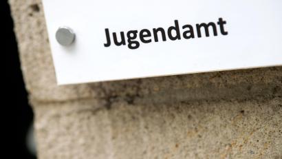 Bild: Arno Burgi/dpa
Das Jugendamt ist auch für die Kindertagespflege im Landkreis Tirschenreuth zuständig.