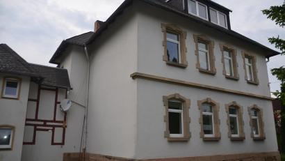 Bild: ak
Für den Ausbau der alten Schule in Kirchenlaibach zur Kindertagesstätte sind 500.000 Euro vorgesehen.