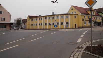 Bild: wel
Das Beleuchtungskonzept für den geplanten Kreisverkehr am Jobplatz ist ausgearbeitet und hebt das Areal sowie die von der Insel wegführenden Straßen optisch gut hervor.