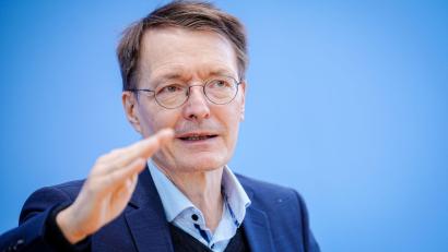 Bild: Kay Nietfeld/dpa
„Wir können es nicht lassen, wie es derzeit ist“: Bundesgesundheitsminister Karl Lauterbach.