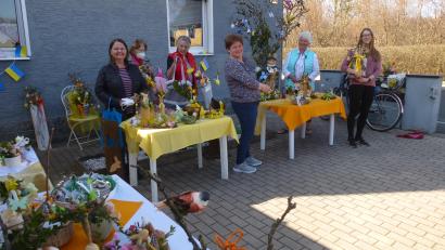 Bild: bk
Ein Herz für leidgeplagte geflüchtete Ukrainer zeigten die Besucher des Osterbasars. 1500 Euro kamen zusammen.
