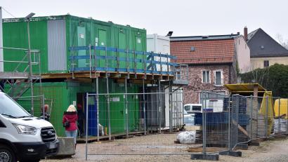 Bild: Stephan Huber
Die Arbeiter der Drei Höfe in der Bahnhofstraße sind ganz froh, dass sie das Bürgerspital-Areal für ihre Container nutzen können. Bis Ende des Jahres sollen Bürgerrat und Stadtrat eine Planung dafür entschieden haben.