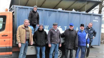 Bild: Kurt Koppmann/exb
Der Container wurde voll nach der Kolping-Altkleidersammlung