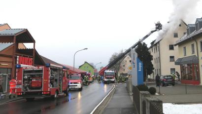 Archivbild: Hirsch
Drei Verletzte gab es beim Brand eines Mehrfamilienhauses in Neunburg vorm Wald.