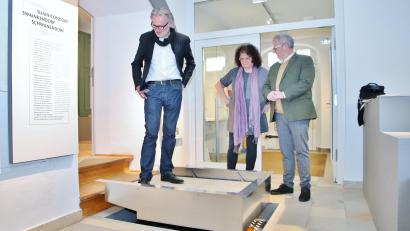 Bild: Thomas Dobler
Um die Räumlichkeiten des Museums auch für Menschen mit Handicap problemlos zu erschließen, wurden Hublifte (Bild), Aufzüge, Rampen und eine barrierefreie Toilette eingebaut.