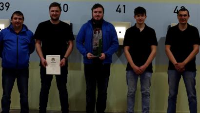 Bild: dl
Das Luftpistolen- Team von Einigkeit Hubertus Kastl gewann den Liga-Cup des OSB.