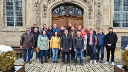 Bild: ak
Bürgermeister Christian Porsch (vorne, Vierter von links) war sehr zufrieden mit den Ergebnissen der Klausurtagung zusammen mit den Speichersdorfer Gemeinderäten.