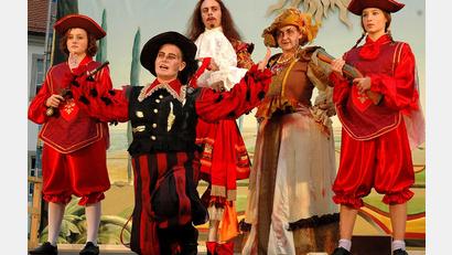Archivbild: Stephan Huber
Die ersten Knorr-Festspiele im Jahr 2007 boten einen barocken Farbenrausch.