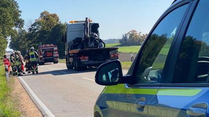 Archivbild: Völkl
In der Übersicht der Nabburger Polizei für das Jahr 2021 steht auch der tragische Motorradunfall bei Schwarzenfeld im Oktober. Dabei nimmt der Ausflug einer Motorradgruppe für einen von ihnen bei Schwarzenfeld ein tödliches Ende.