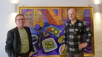 Bild: Jürgen Klein/exb
Hans-Jürgen Bröckl (rechts) vor einem seiner Werke zusammen mit Kunsthaus-Vorsitzendem Wolfgang Horn.