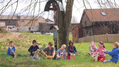 Bild: fvo
Remmelberger Kinder ratschen am Karfreitag und Karsamstag.