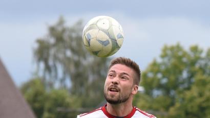 Archivbild: Gebert
Ob Benjamin Lauton der SpVgg Wiesau gegen den TSV Konnersreuth zur Verfügung stehen wird, ist noch ungewiss.