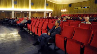 Archivbild: Stephan Huber
Zum ersten Bürgerforum der IG Menschengerechte Stadt zum Bürgerspital-Areal im Ring-Theater kamen rund 60 Leute. Nun soll die Veranstaltungsreihe fortgesetzt werden. Am Freitagabend hält Stadtplanerin Melanie Hierl einen Vortrag.