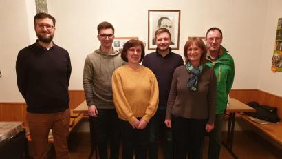 Bild: Pfarrei Ursensollen/exb
Die Pfarrei Ursensollen verabschiedet Pfarrgemeinderäte (von links): Pfarrer Johannes Arweck, Johannes Popp, Irmgard Schneider, Stefan Götz, Gitta Edenharder und Anton Weiß.