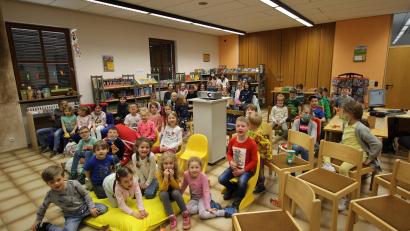 Bild: exb/Bücherei Flossenbürg
Fast 50 Kinder aus Flossenbürg und Floß haben in der Bücherei den Film "Die Schule der magischen Tiere" gesehen.