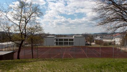 Bild: Susanne Forster
Der Allwetter-Sportplatz in Bärnau bei der Grundschule soll künftig für die Allgemeinheit geöffnet werden.