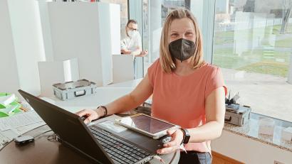 Bild: fks
Claudia Kraus von der BRK Bereitschaft Erbendorf registrierte 188 Blutspender, diesmal war aber niemand zum ersten Mal dabei.