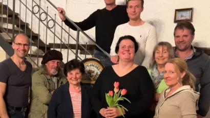 Bild: ak
Den Vorstand der Kulturfreunde Kaibitz bilden (vorne von links) Ely Eibisch, Roland Ehler, Helene Eibisch, Caroline Ponnath, Martina Eibisch, (hinten von links) Reinhard Scharf, Benjamin Eibisch, Christa Christ und Thomas Purucker.