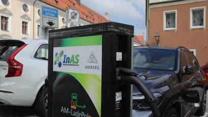 Bild: Wolfgang Steinbacher
Ladestation für E-Autos am Malteserplatz-Ecke Neustift in Amberg.