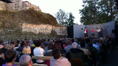 Archivbild: LTO
Seit 2011 ist die Burgruine Waldeck im Landkreis Tirschenreuth bereits ständiger Spielort des Landestheaters Oberpfalz.