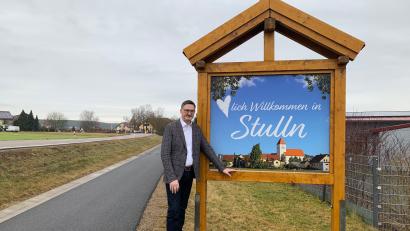 Bild: Tobias Reitmeier 
Nach dem 60. Geburtstag im Februar hat Stullns Bürgermeister Hans Prechtl am 1. Mai wieder Grund zum Feiern. 20 Jahre ist er im Amt.